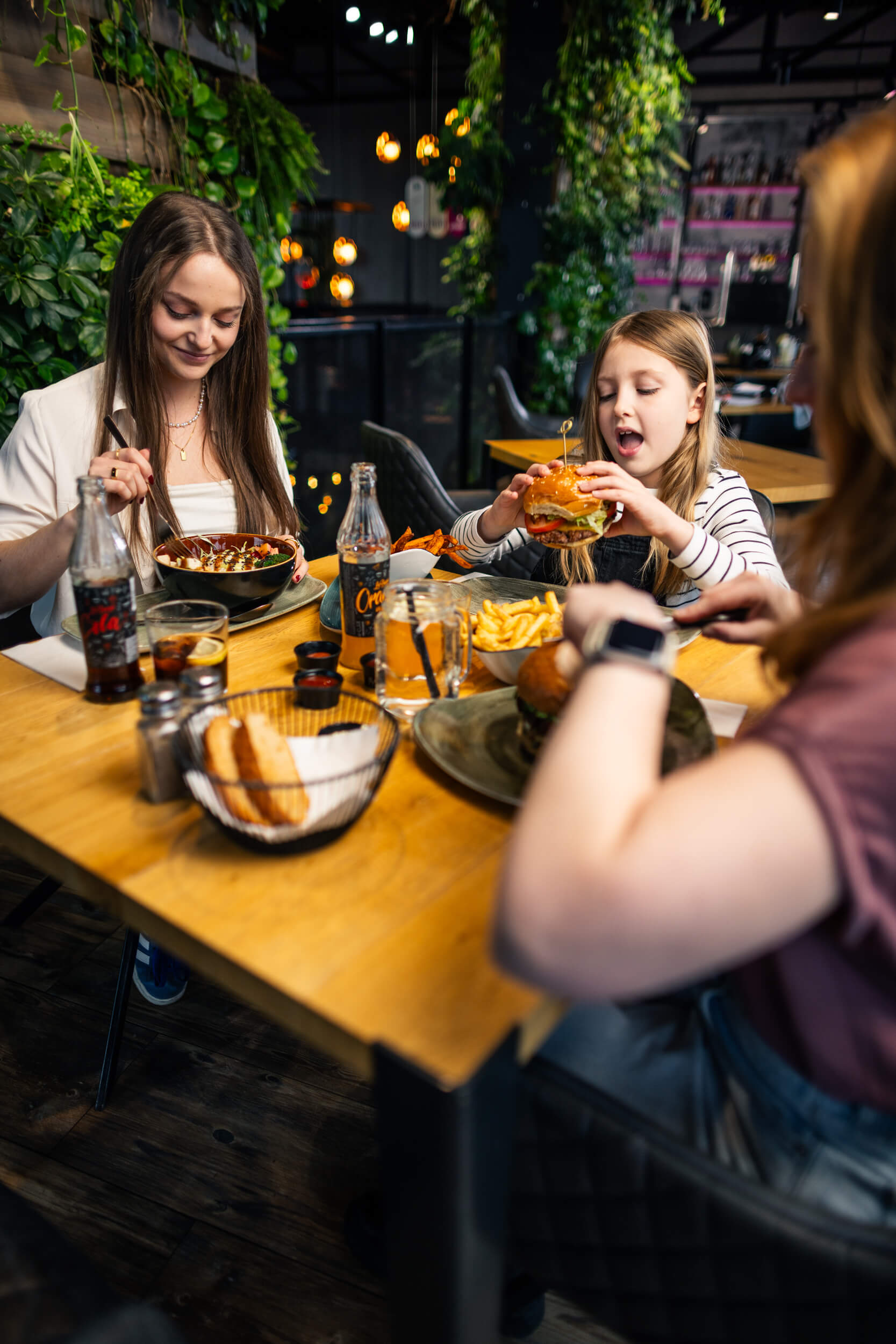 Kind freut sich beim Le Burger Family Sunday